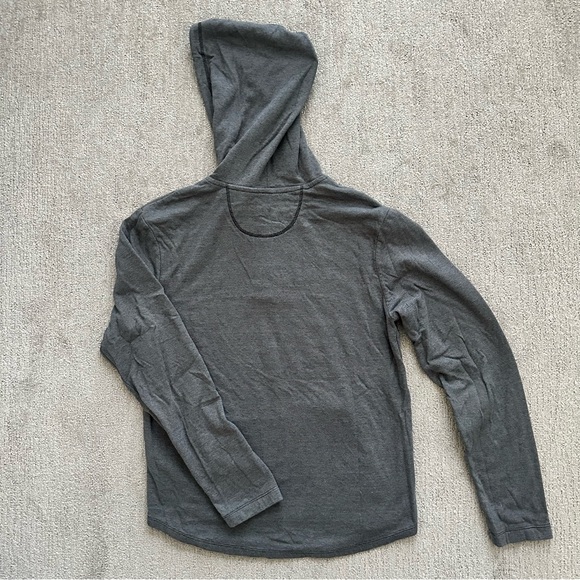 On The Byas men’s Pullover Hoodie - Picture 6 of 6